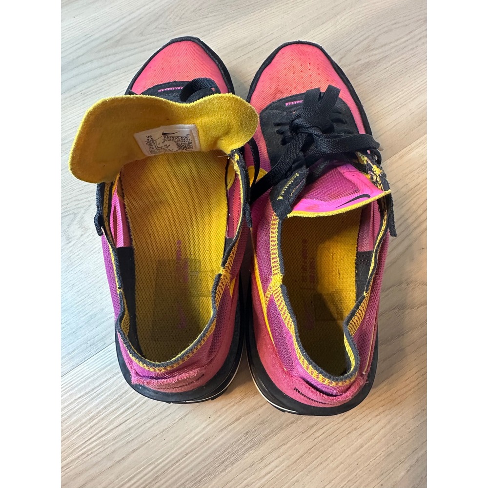 Nike Waffle One Active Fuchsia University Gold US Size 9.5 Men's DA7995-600 - Picture 8 of 9
